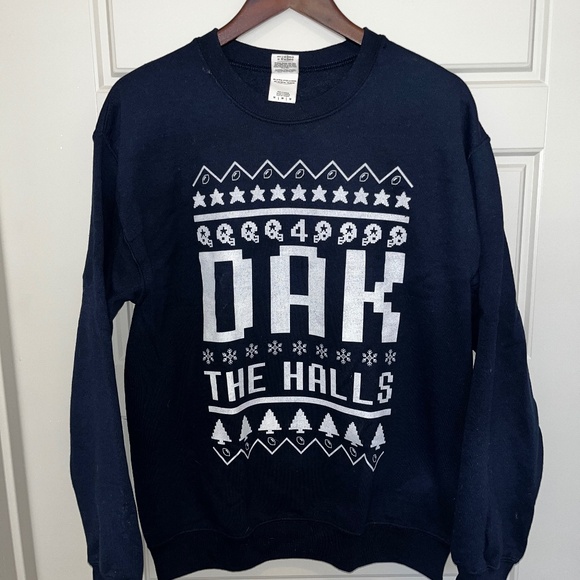 Dallas Cowboys Christmas Sweatshirt Dak the Halls Men’s Medium Navy - Picture 1 of 3